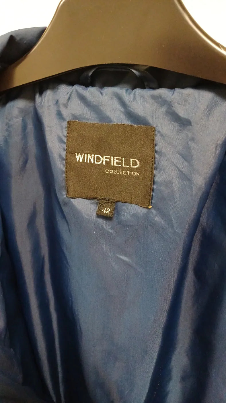 Windfield vadderad marinblå kappa