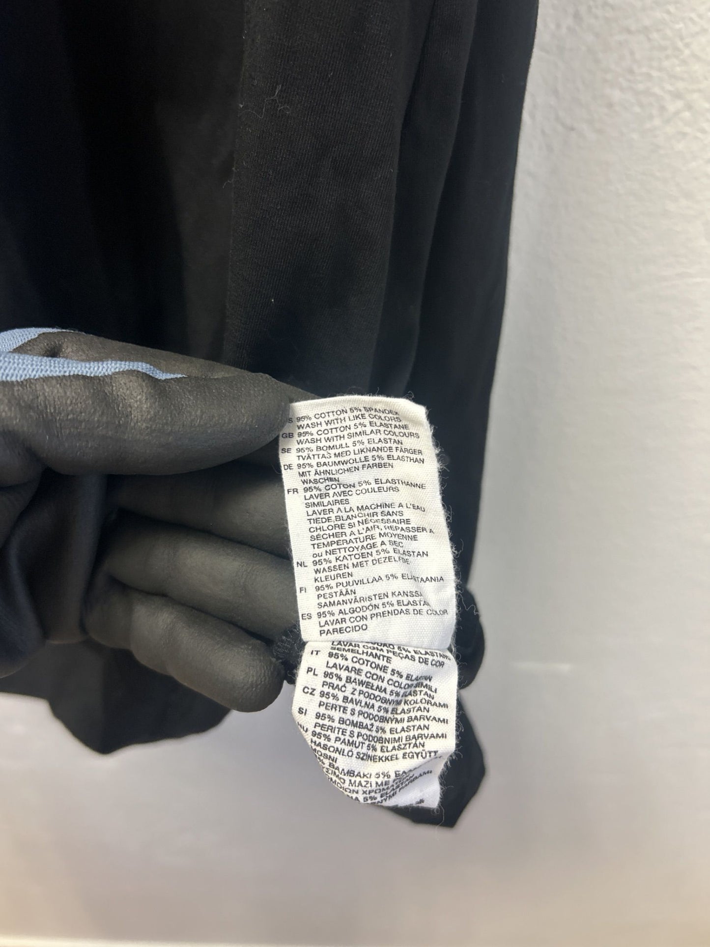 H&M svart underklänning med spaghettiband