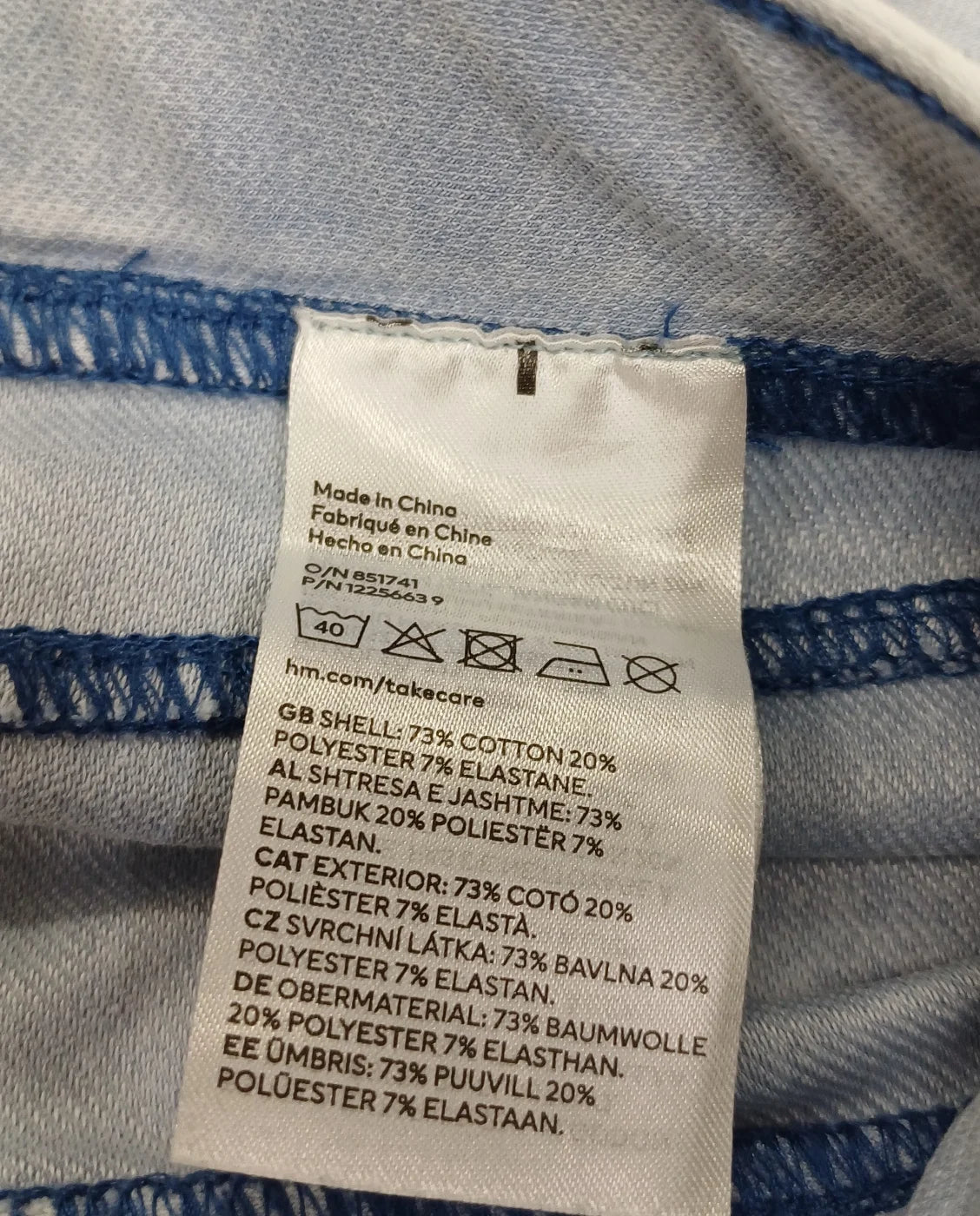 H&M ljusblå jeansshorts