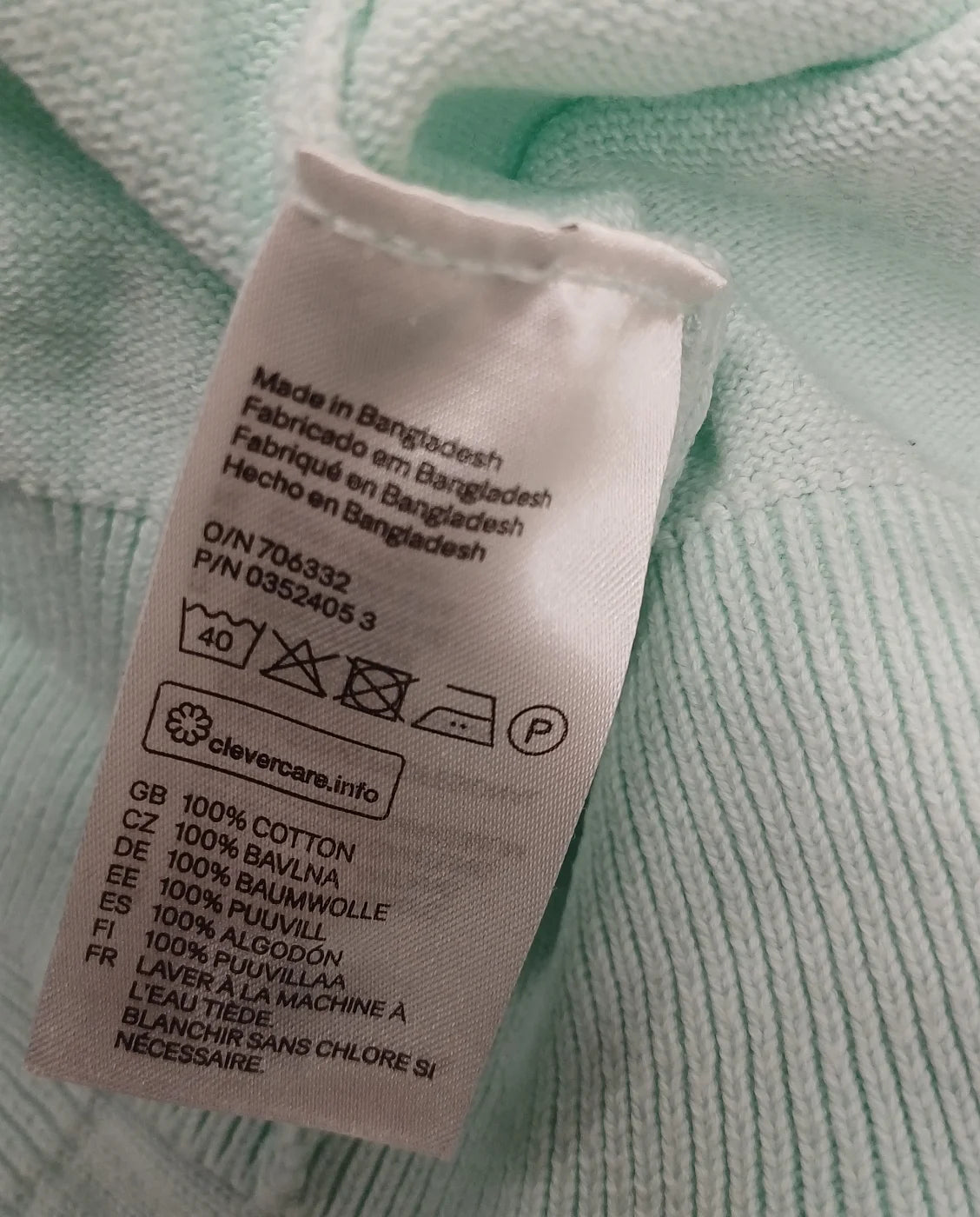BASIC stickad kofta i salviagrönt