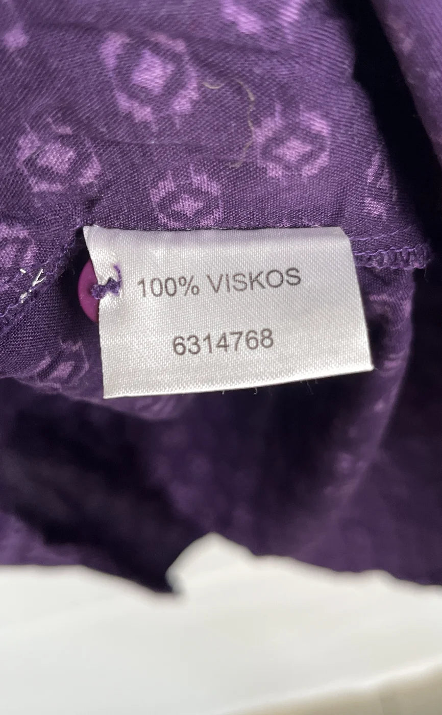 Isolde mönstrad blus i lila