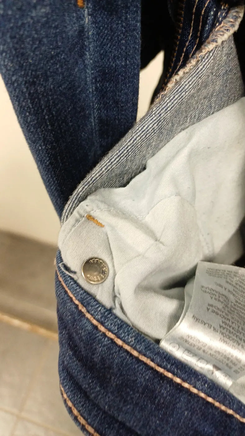 Smala blå jeans i denim
