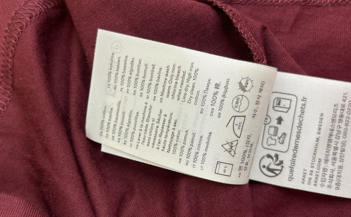 ARKET vinröd t-shirt med kort ärm