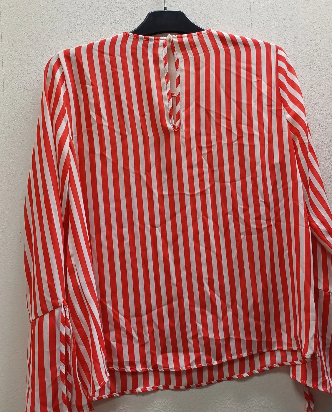 Gina Tricot randig blus i rött och vitt