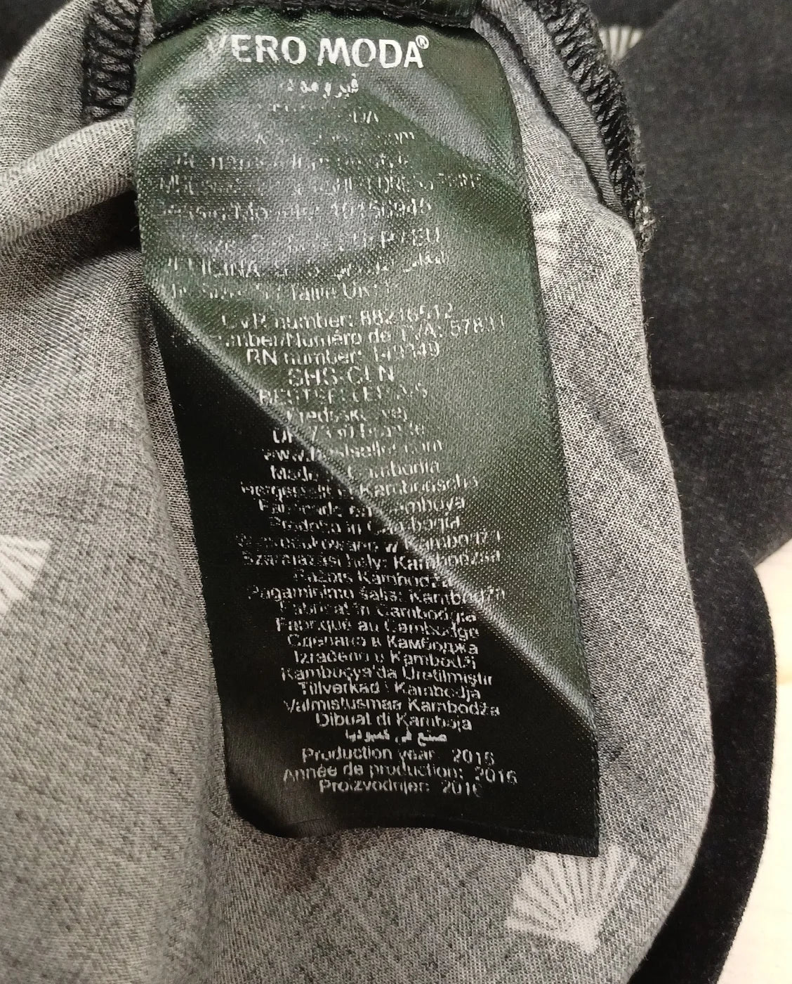 Vero Moda svart mönstrad t-shirt med kort ärm