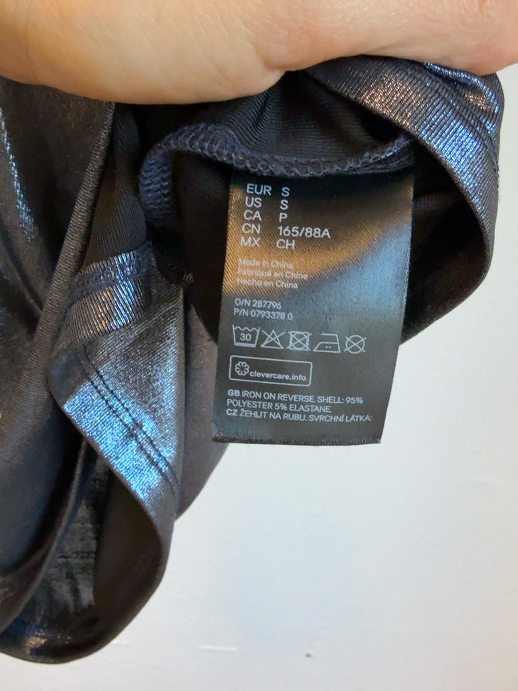 H&M Divided metallic t-shirt med kort ärm
