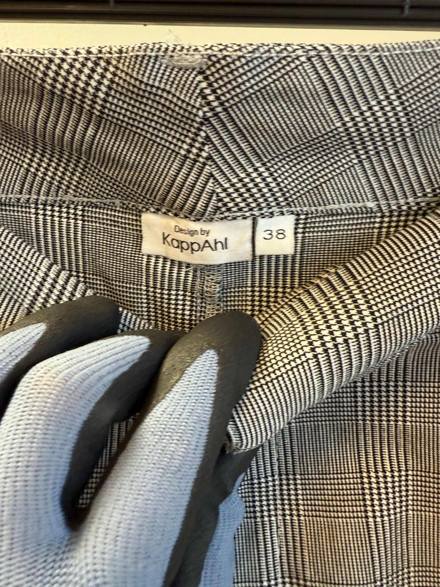 KappAhl rutiga slim fit-byxor