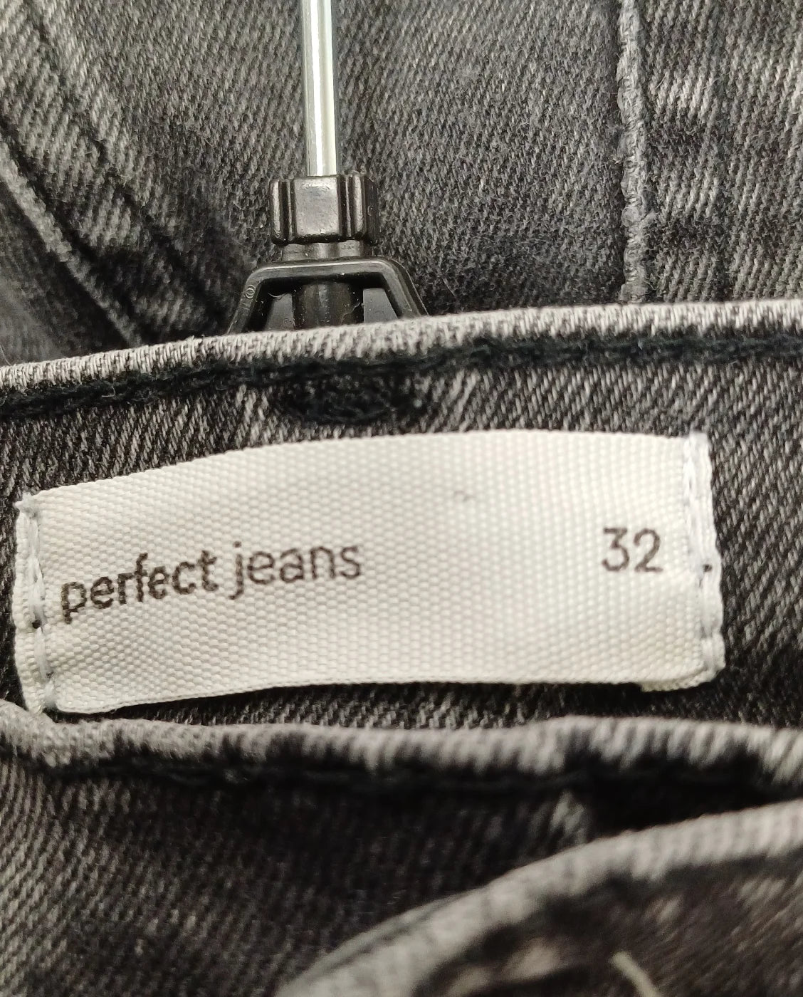 Perfect Jeans gråtvättade jeans med hög midja