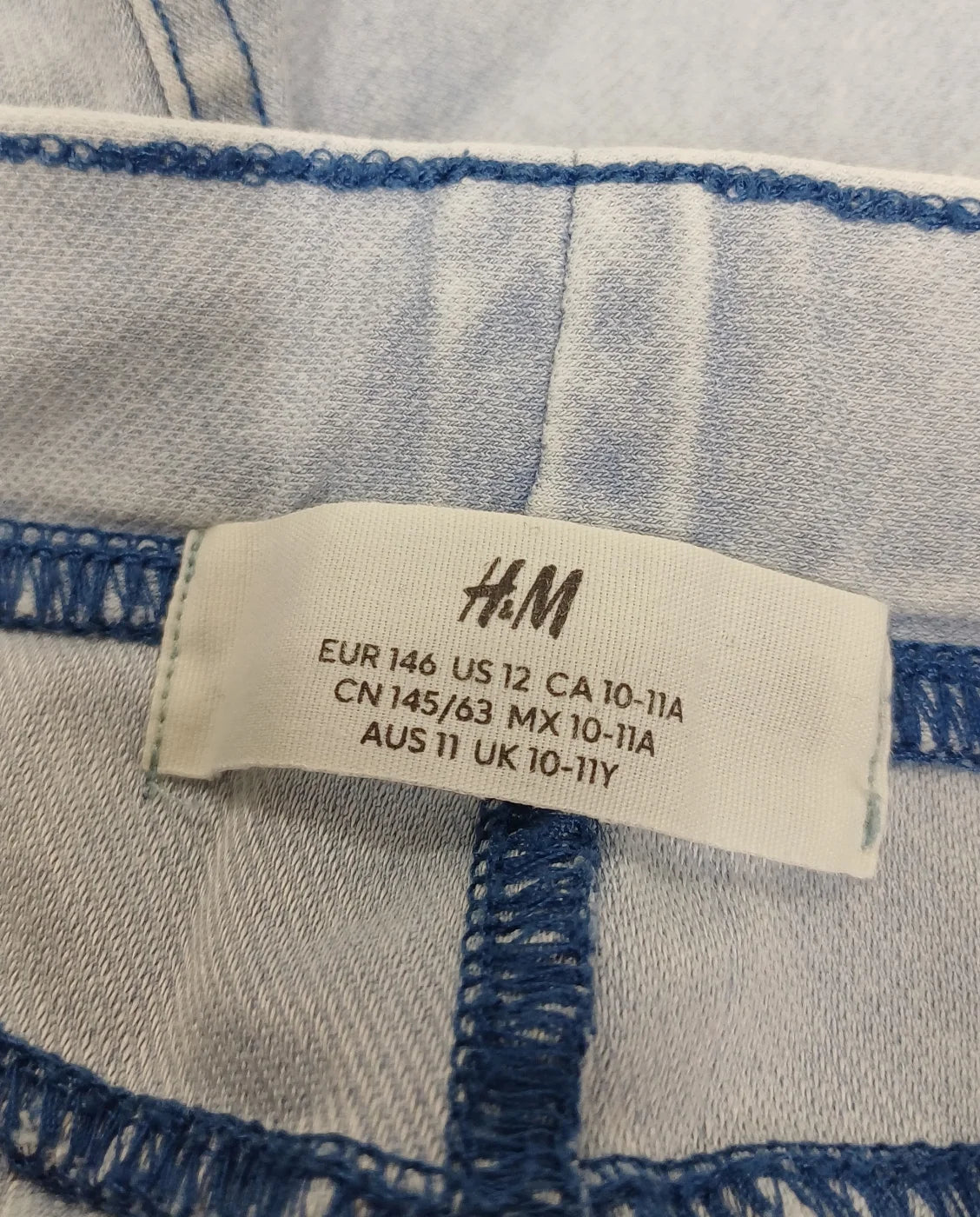 H&M ljusblå jeansshorts
