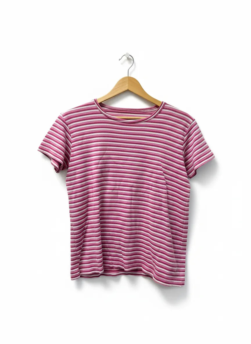 Randig rosa och vit t-shirt