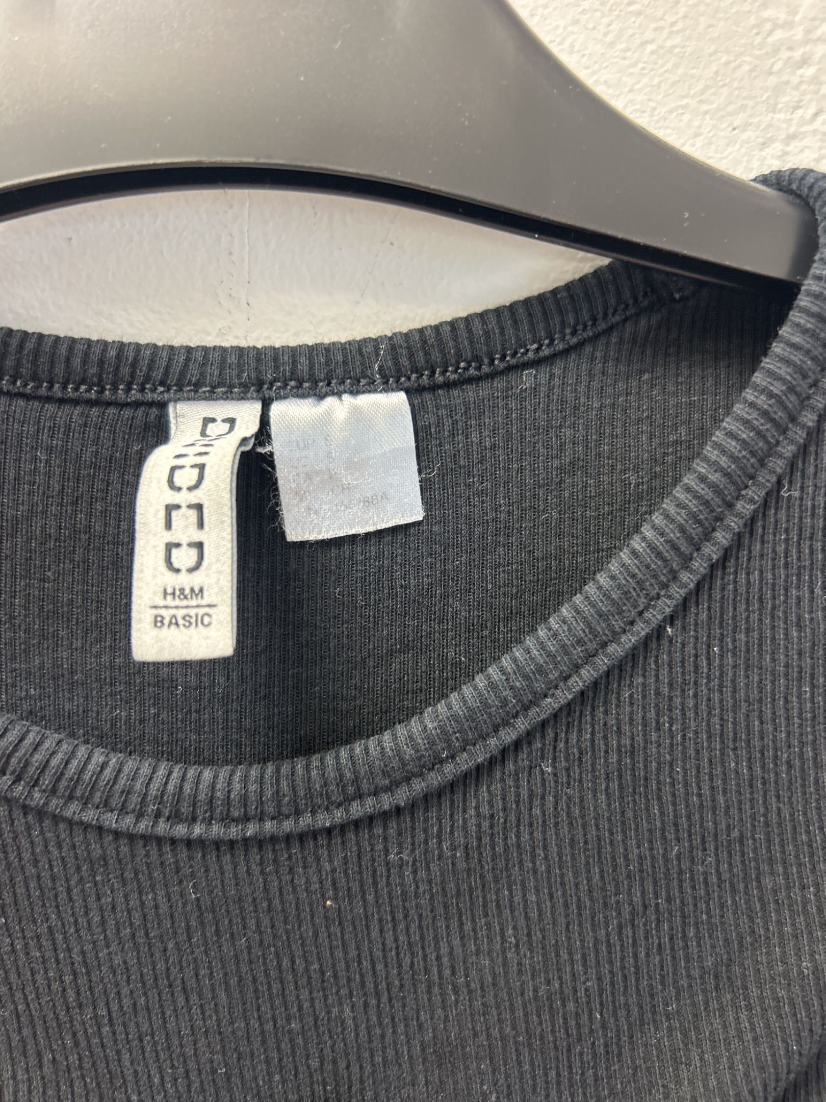 H&M Divided ribbad svart kort topp