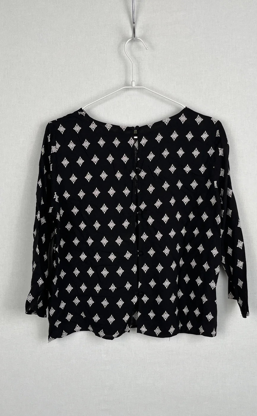 H&M Divided svart mönstrad blus