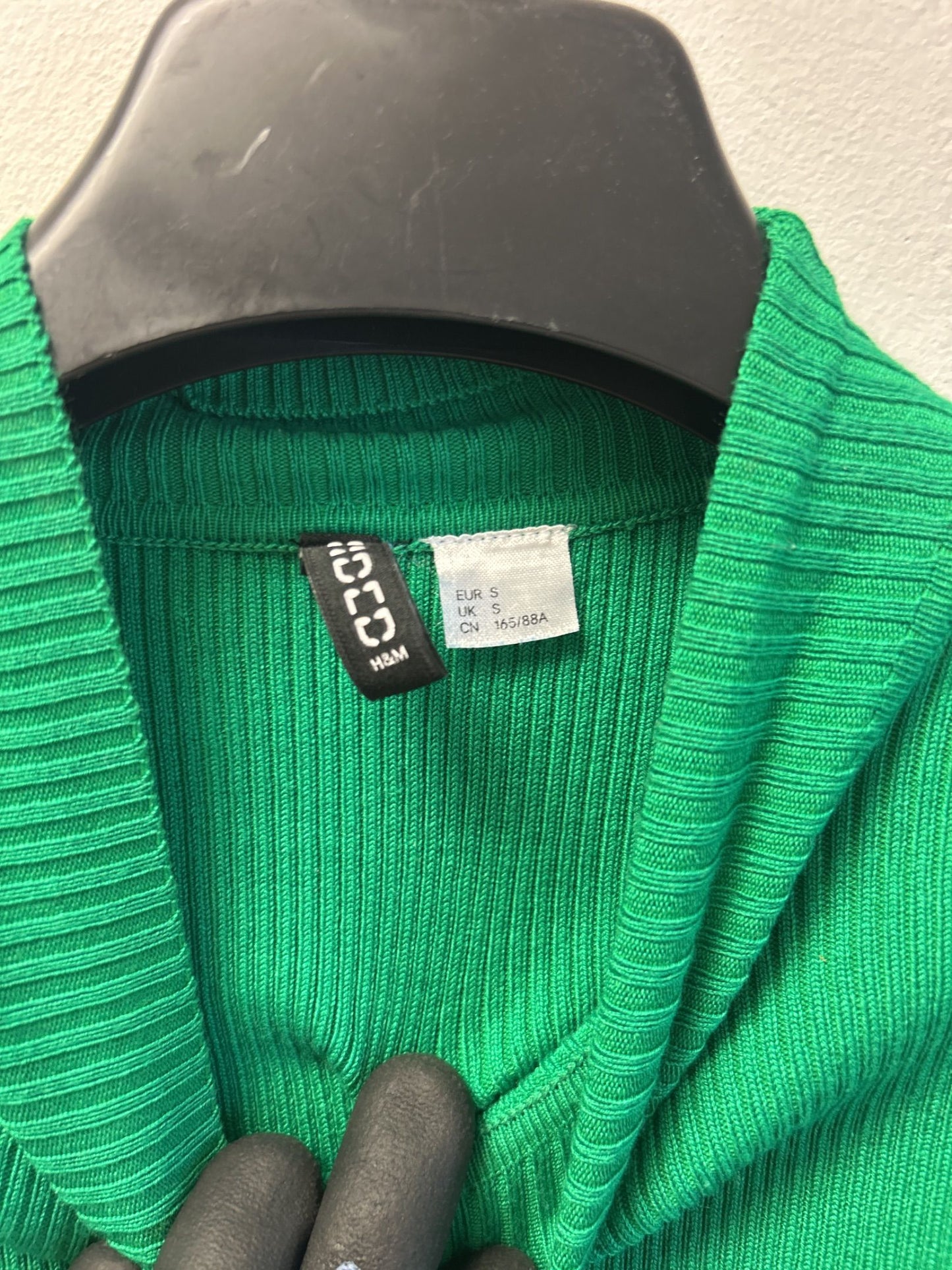 H&M ribbad grön polotröja med långa ärmar