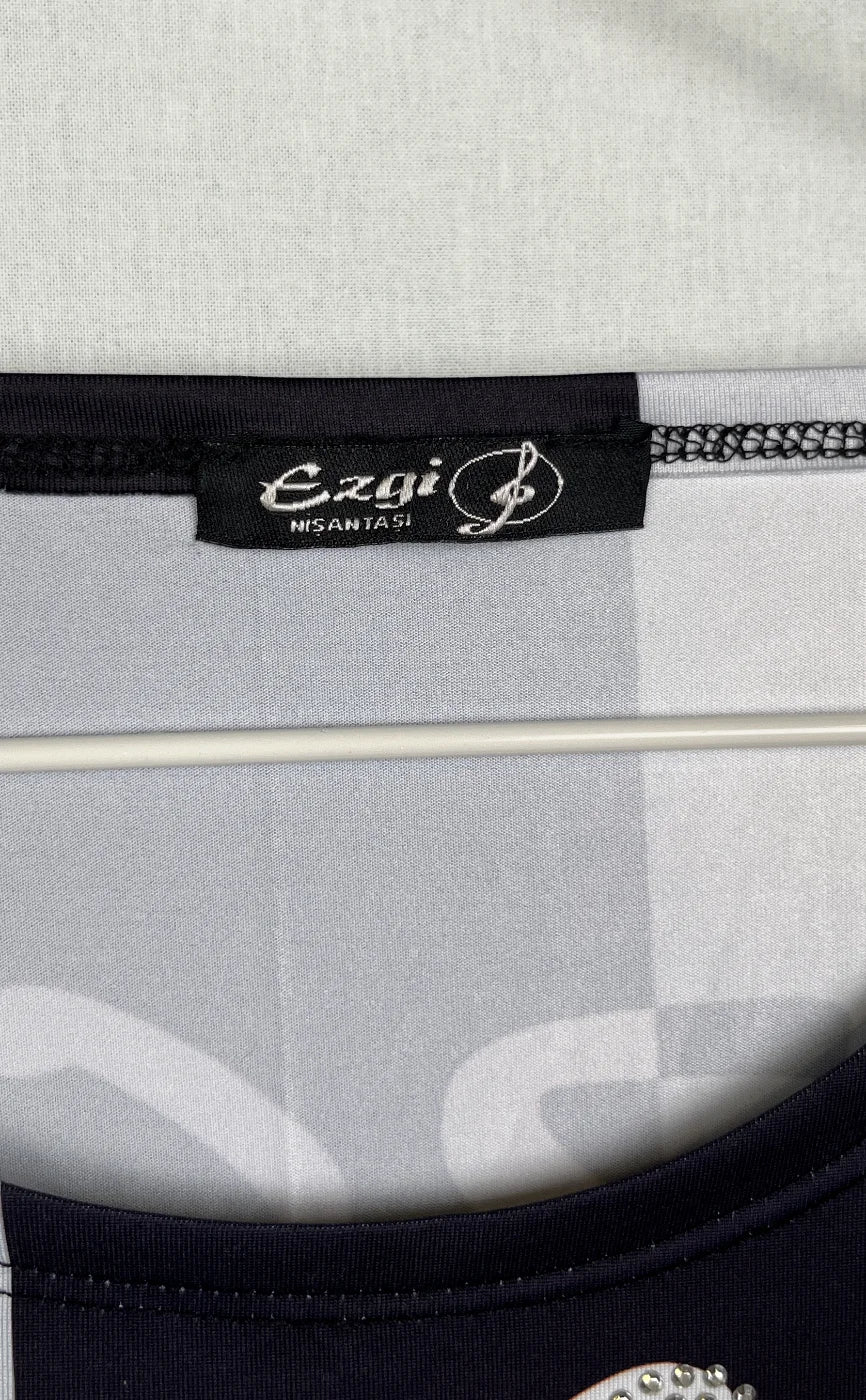 Ezgi Nişantaşı T-shirt med tryckt mönster