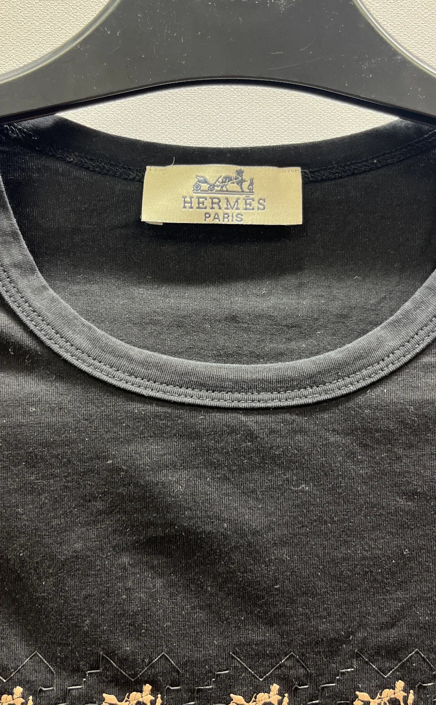 Hermès svart t-shirt med tryck