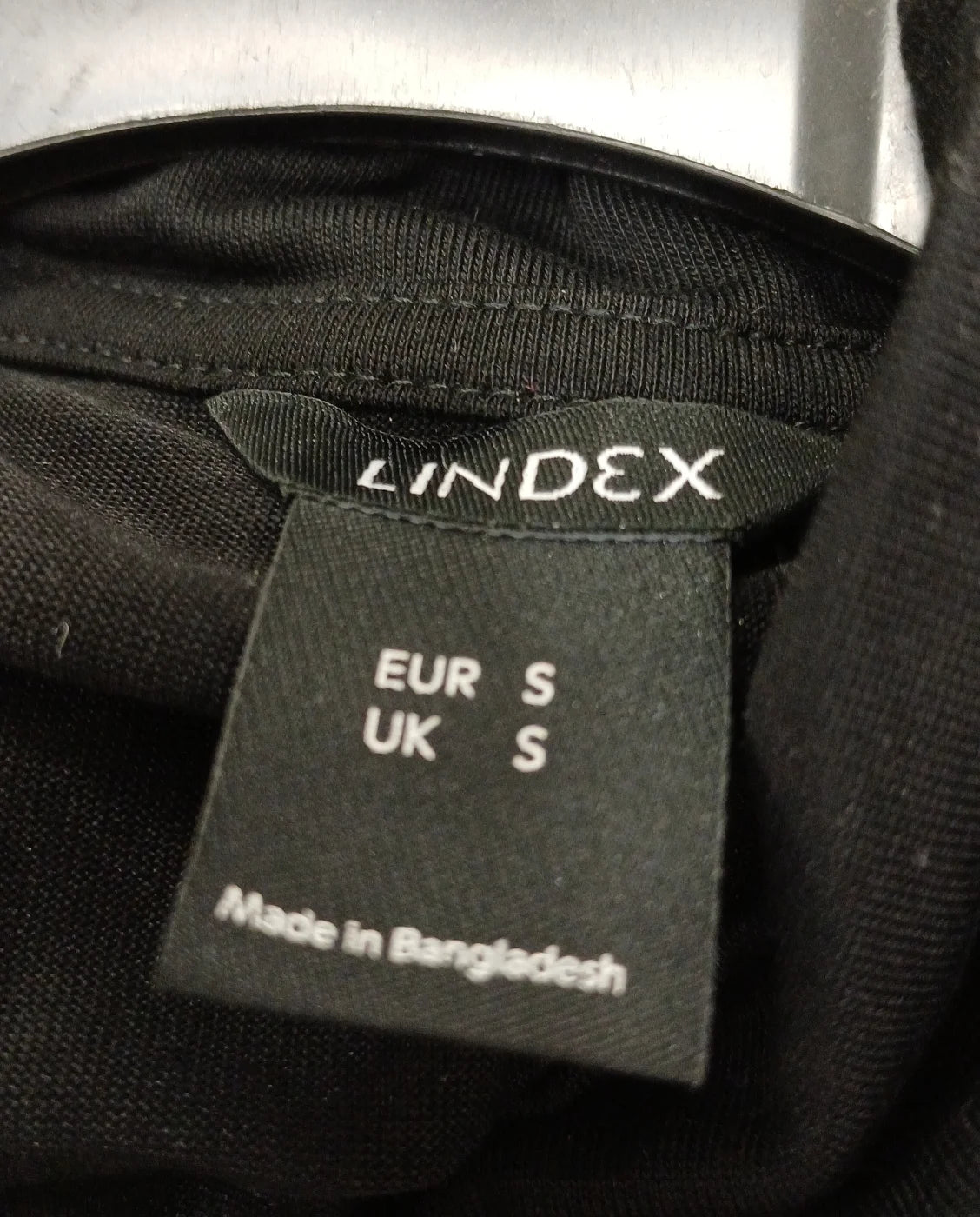 Lindex svart klänning med kort ärm