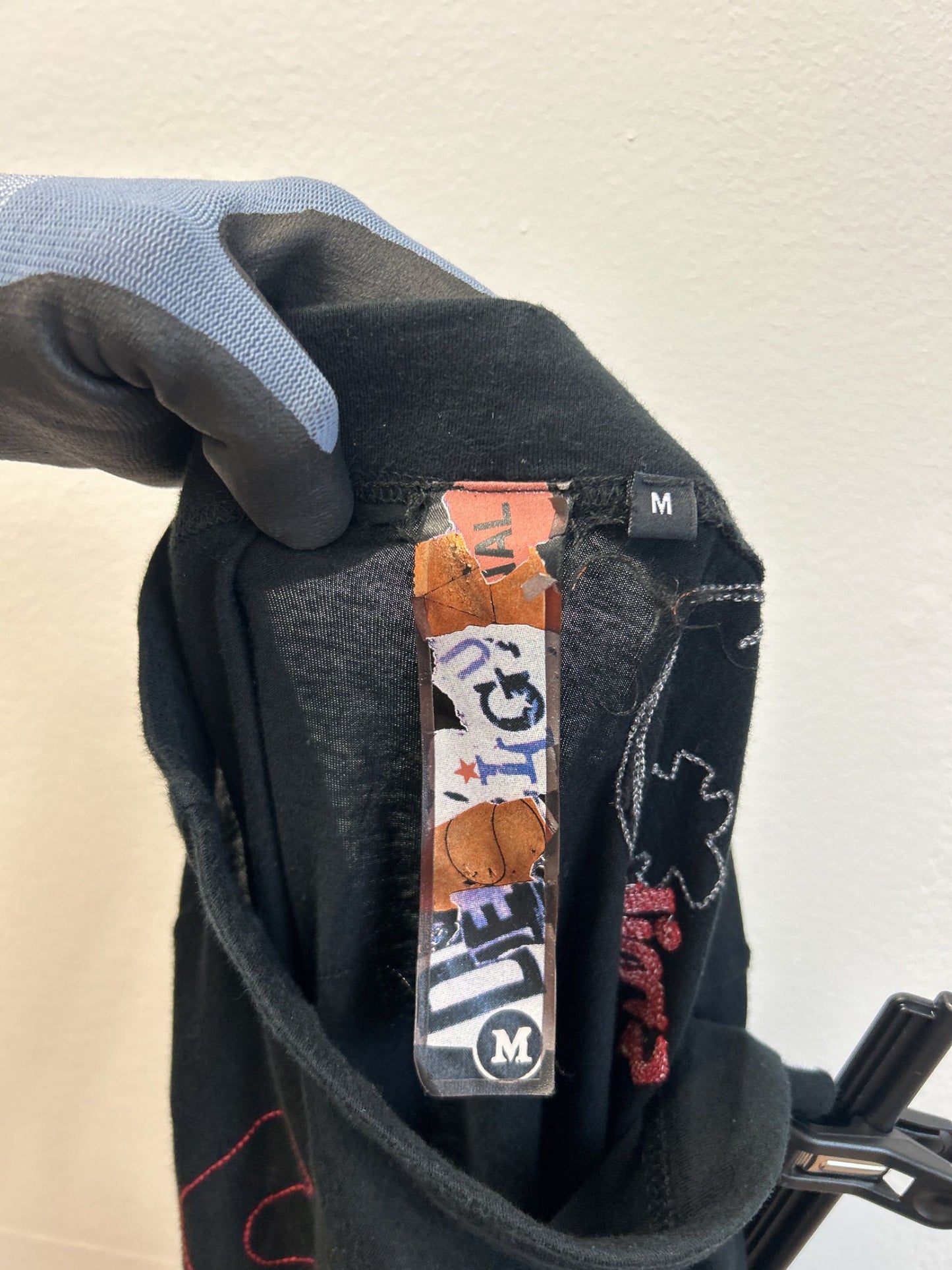 Life svart midikjol med tryckta och broderade detaljer