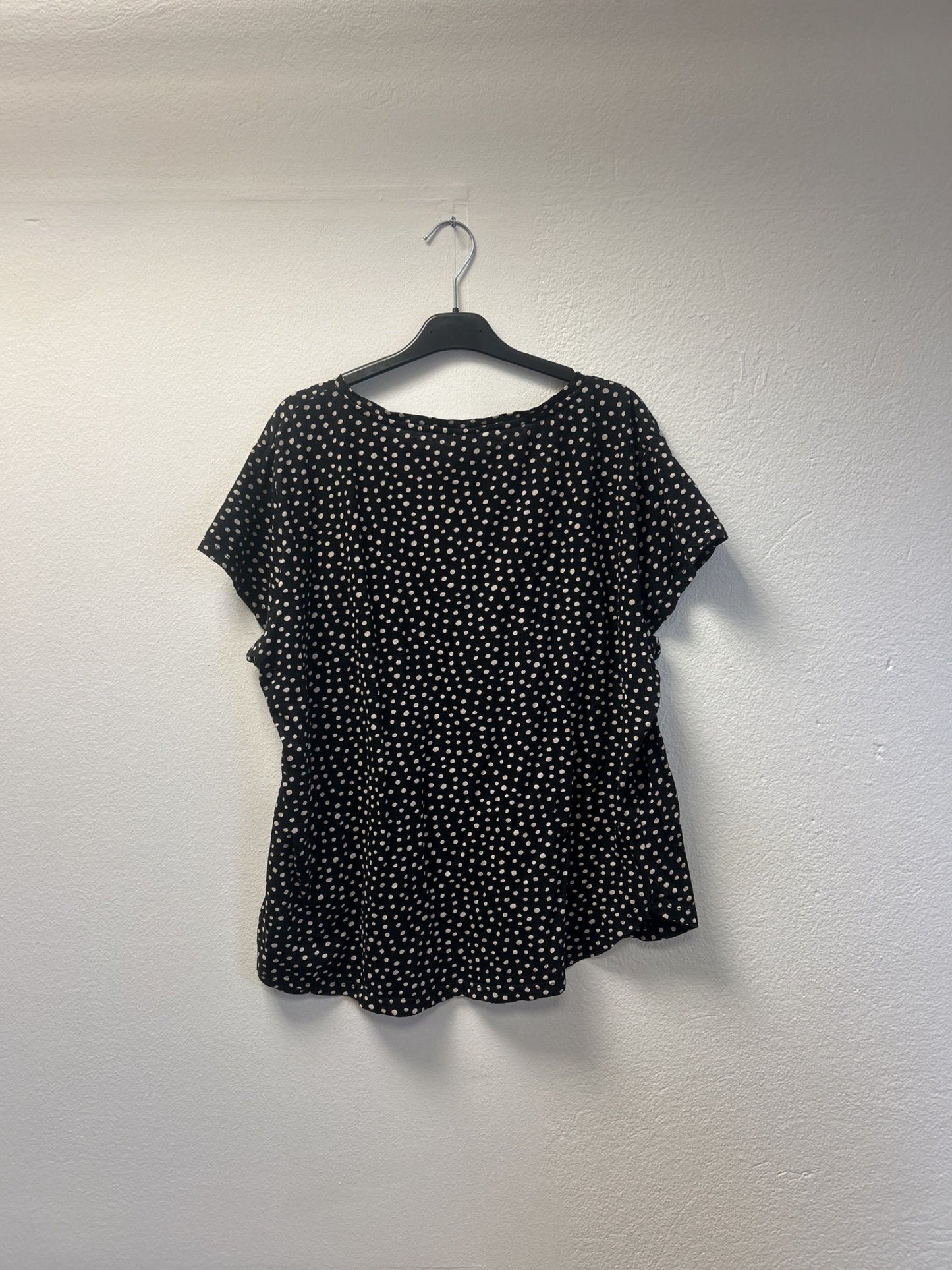 H&M Basic svart prickig blus