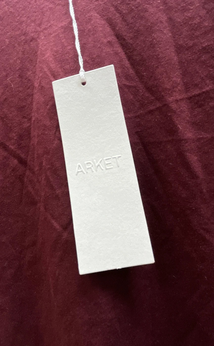 ARKET vinröd t-shirt med kort ärm