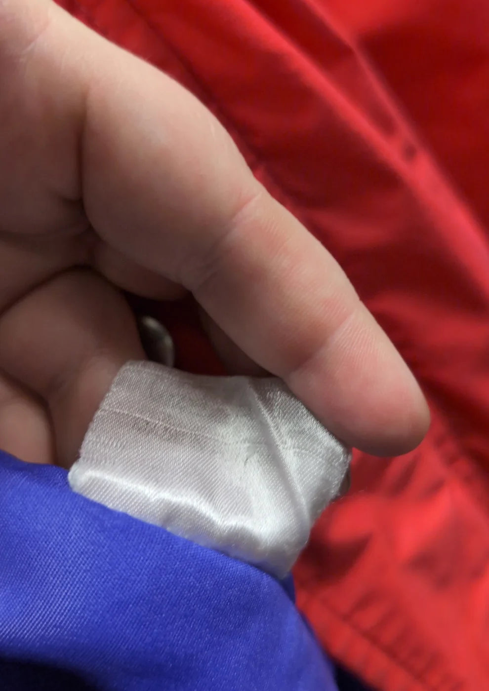 TEST färgblock röd jacka
