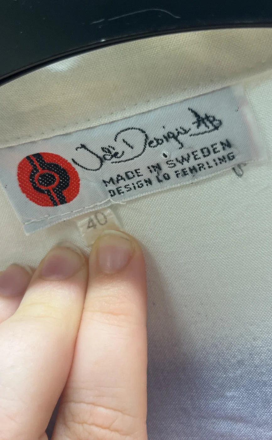 Use Designs AB tryckt kortärmad skjorta