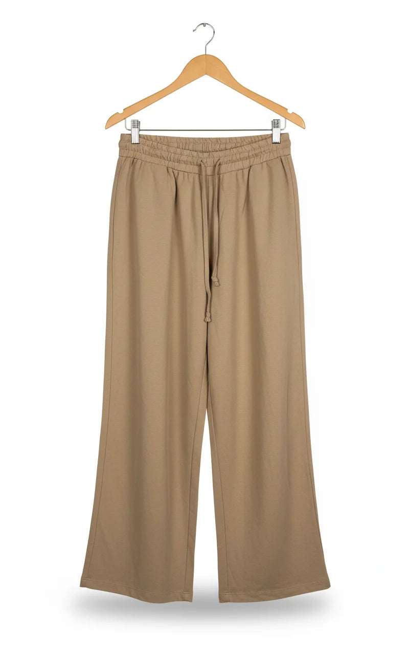 Gina Tricot vida byxor i ljus beige