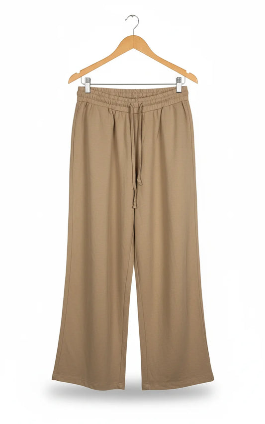 Gina Tricot vida byxor i ljus beige