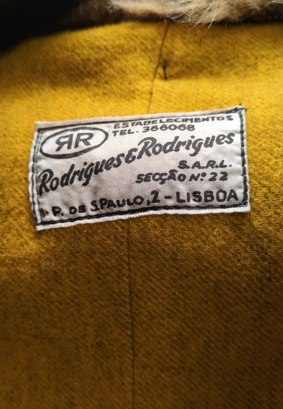 Rodrigues & Rodrigues brun huvad kappa med fuskpälskrage, dam XS/S
