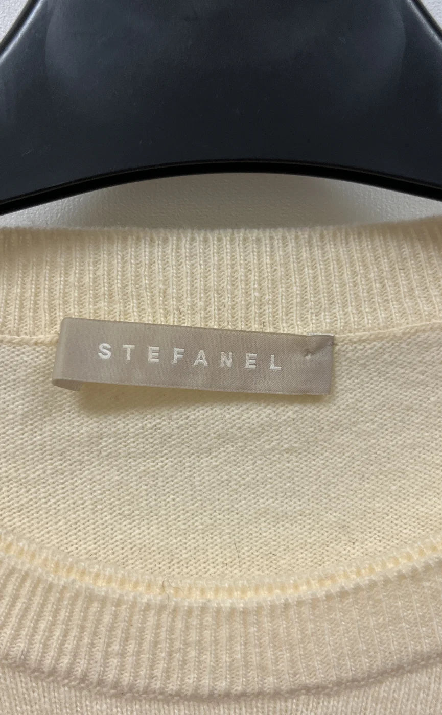 Stefanel krämfärgad stickad tröja