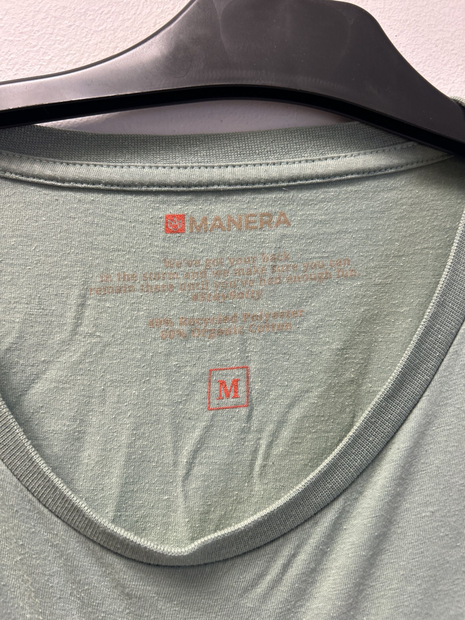 Manera kortärmad t-shirt i salviagrönt