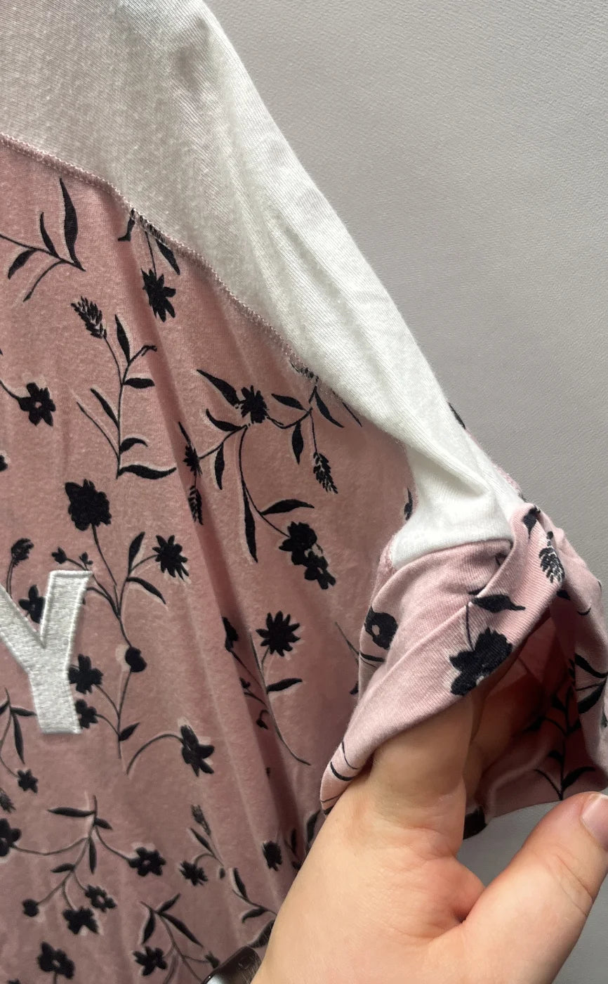 DKNY rosa t-shirt med blommönster