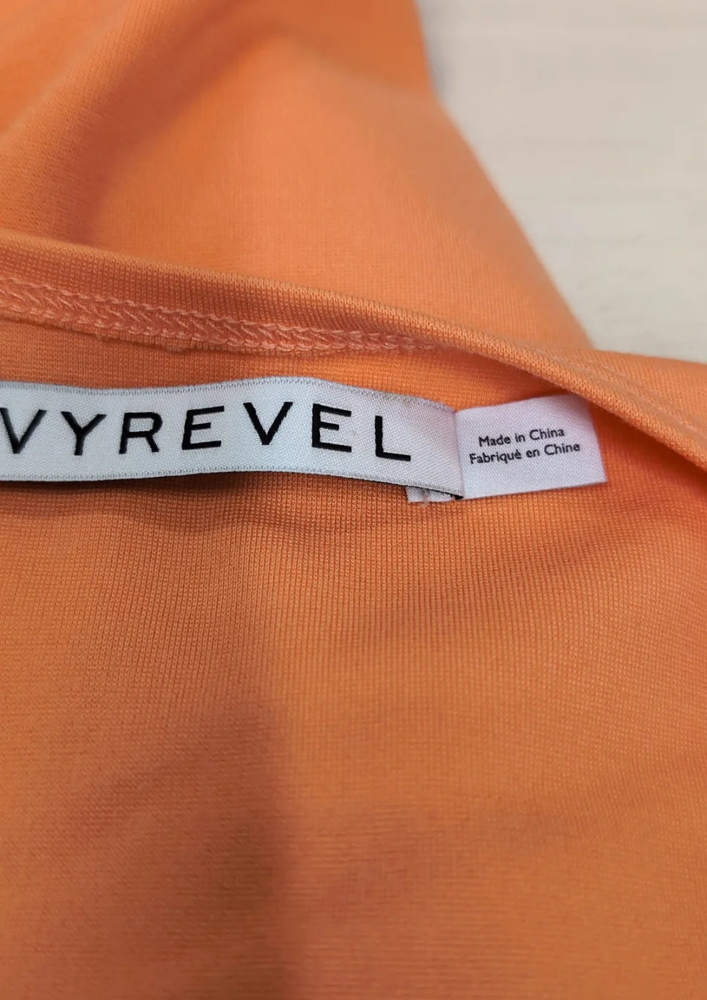 IVYREVEL figurnära orange klänning