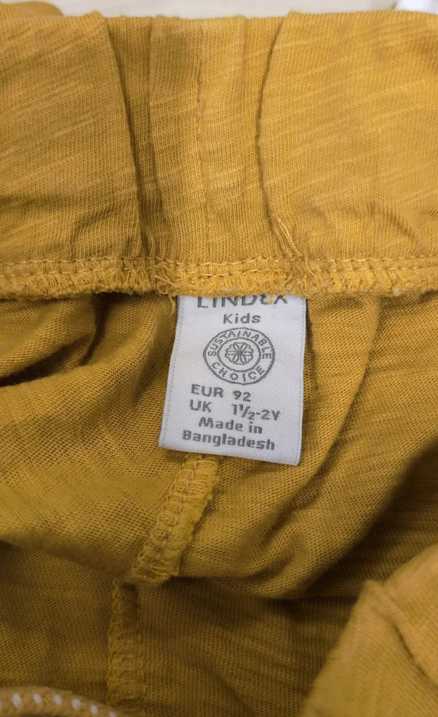 Lindex barn senapsgula shorts