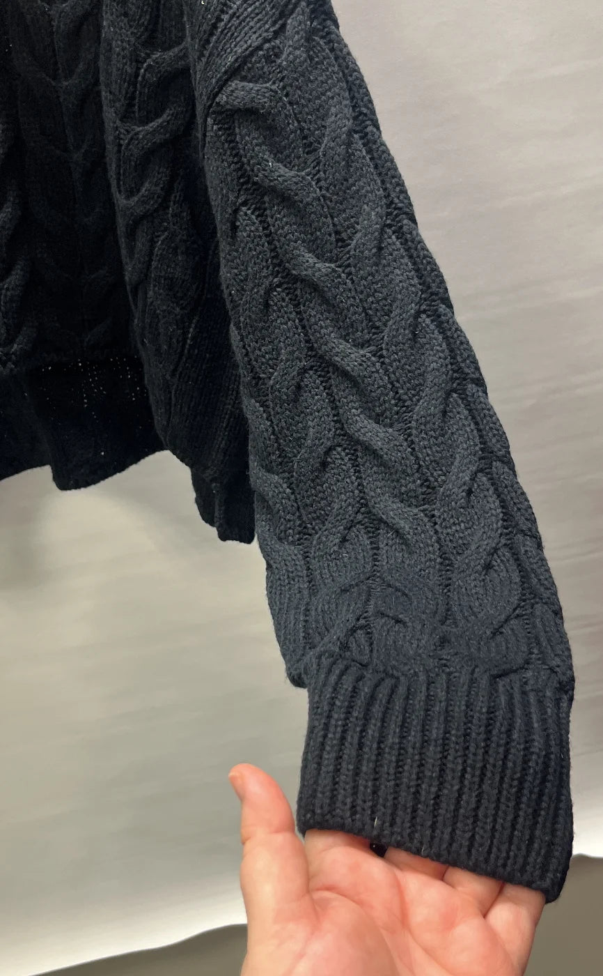 STORIES svart flätstickad tröja