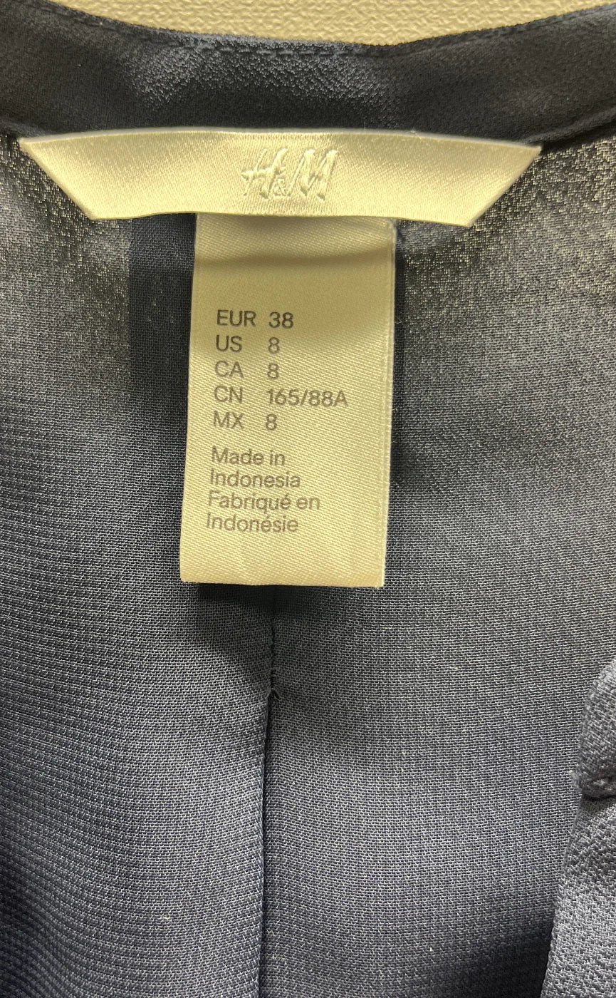 H&M marinblå klänning med volang