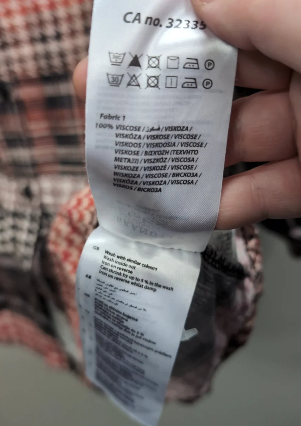 Brandtex mönstrad blus med långa ärmar