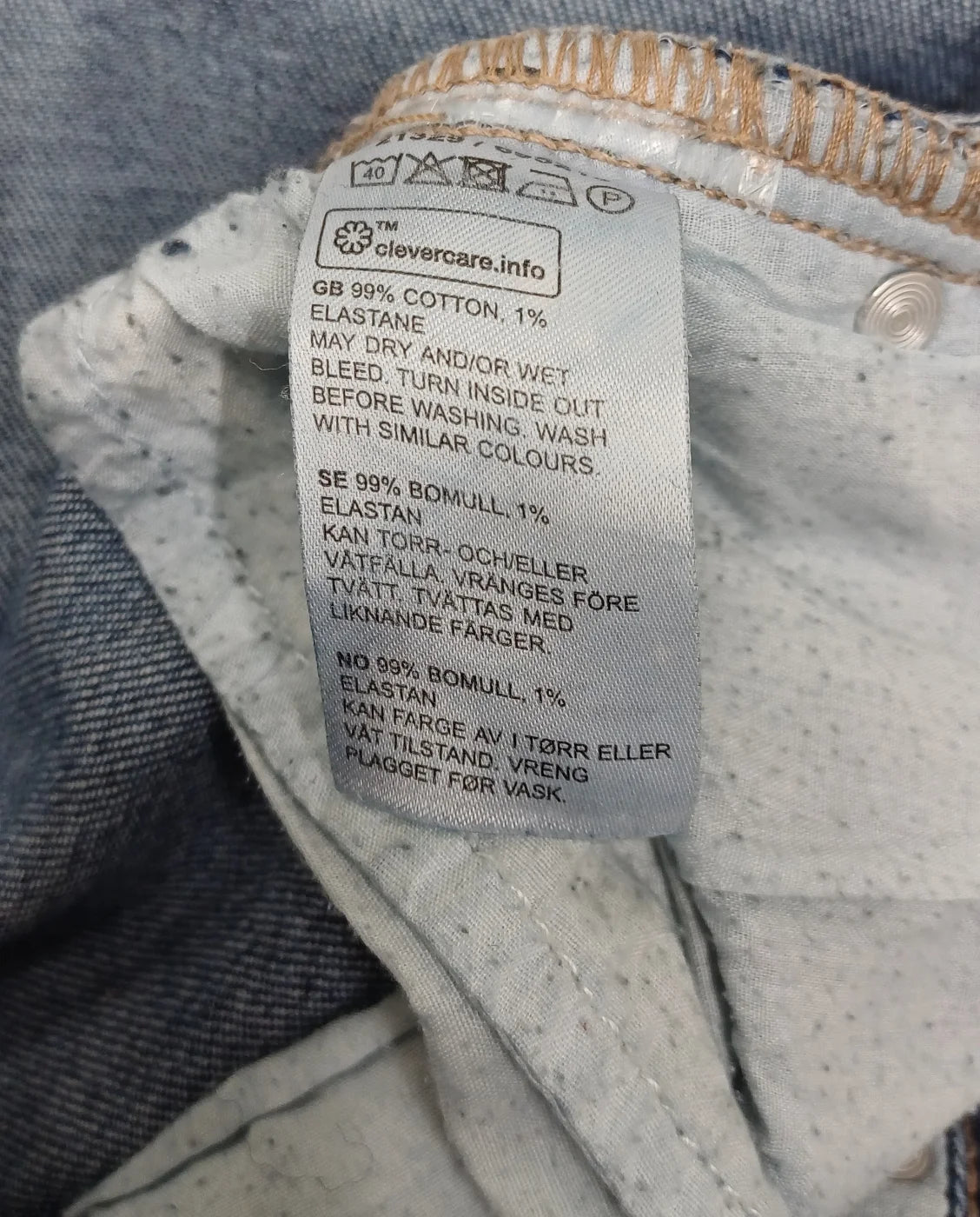 DENIM 1953 slitna jeans med hög midja