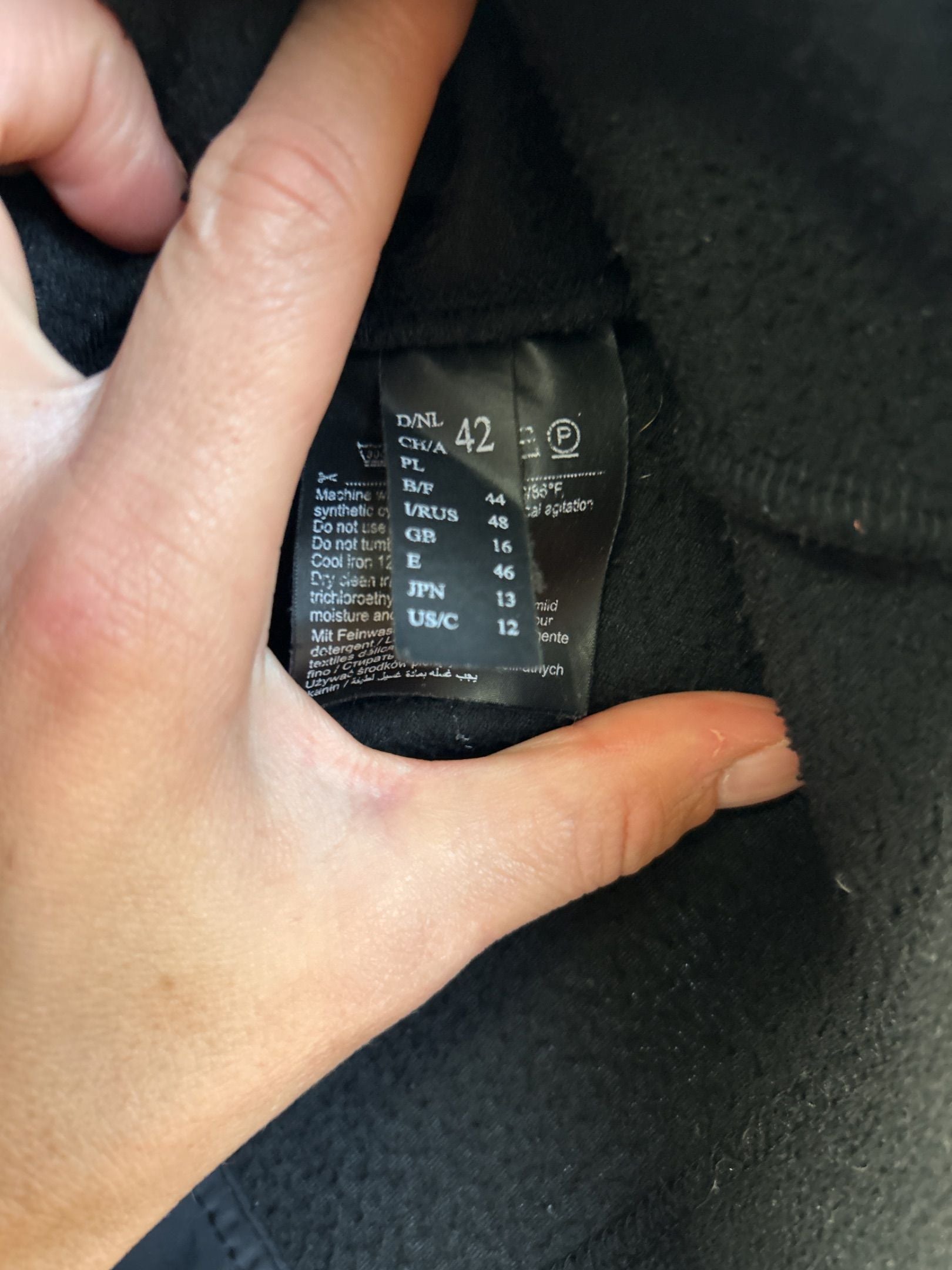 Taifun Casual & Co svart jacka med dragkedja