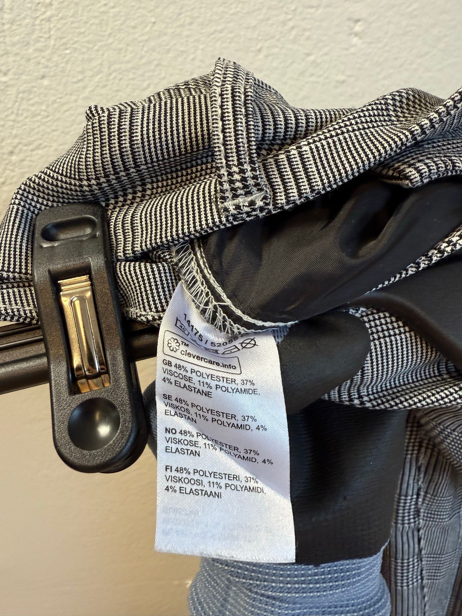 KappAhl rutiga slim fit-byxor