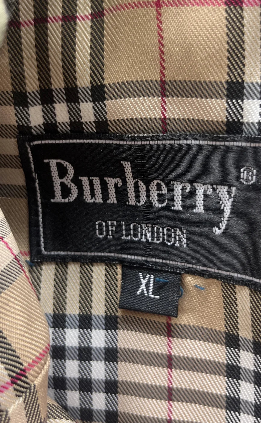 Burberry olivgrön huva kappa