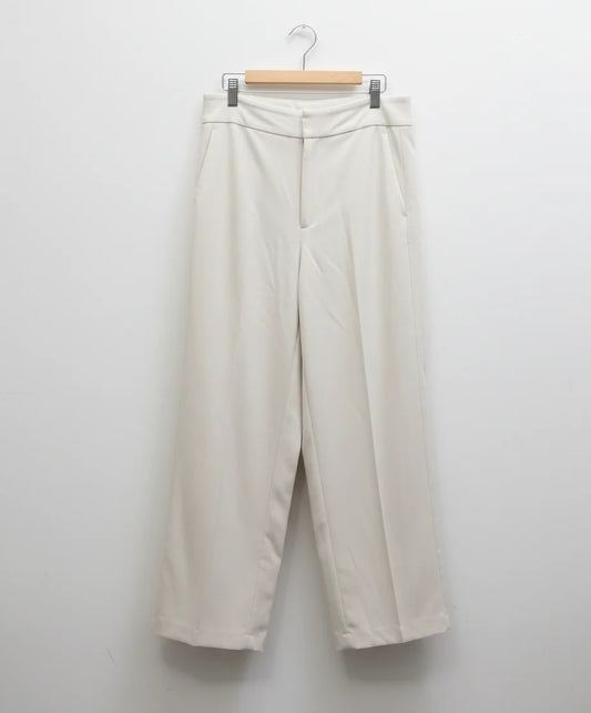 InWear ljusbeige plisserade byxor