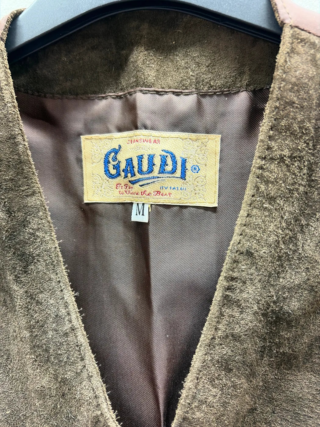 Gaudi brun mockaväst