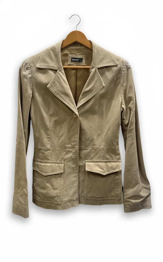 Repeat beige mockajacka