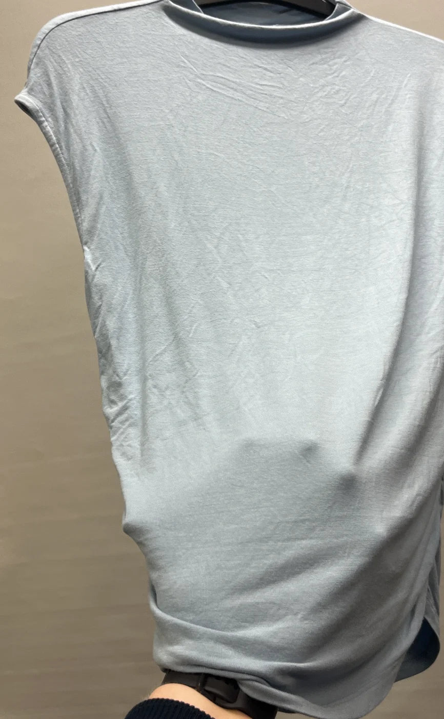STORIES ljusblå t-shirt med sidsamling