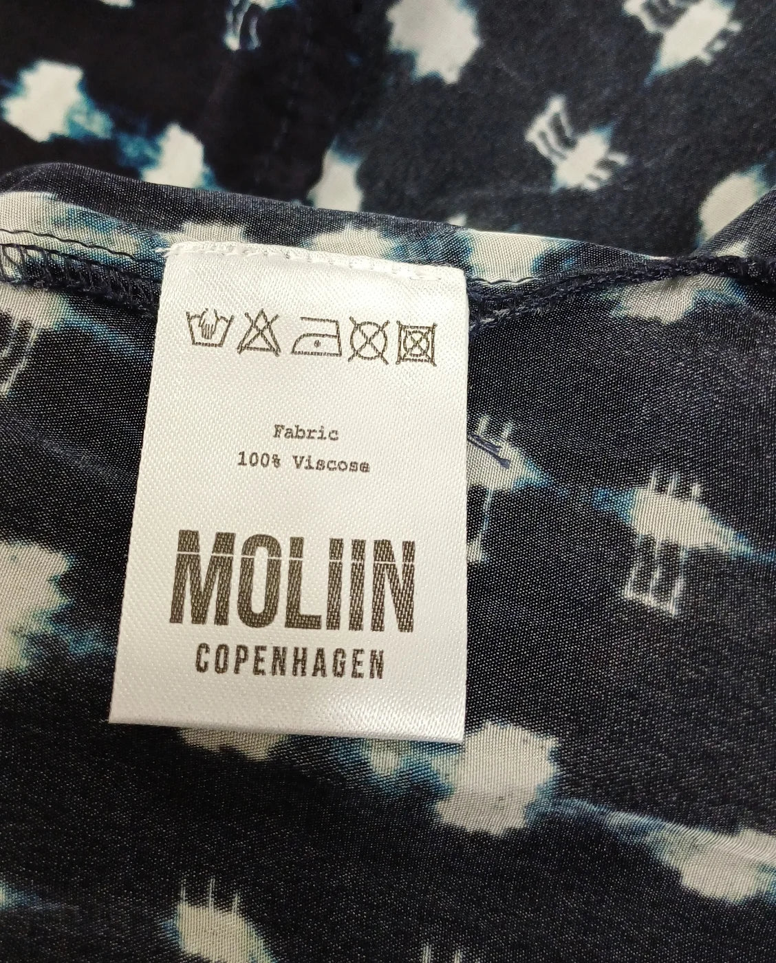 MOLIIN mönstrad mörkblå blus