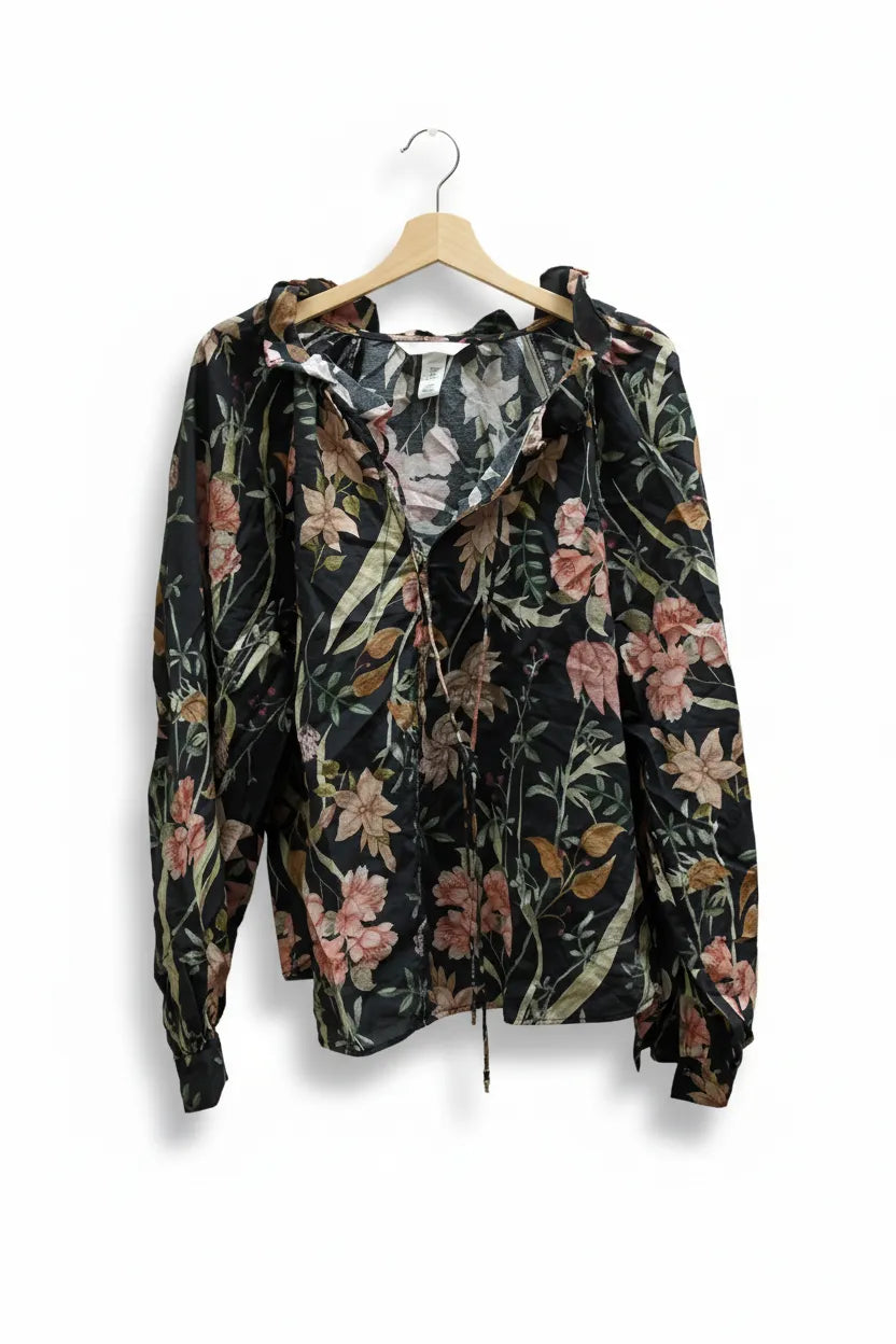 H&M blommig blus med långa ärmar