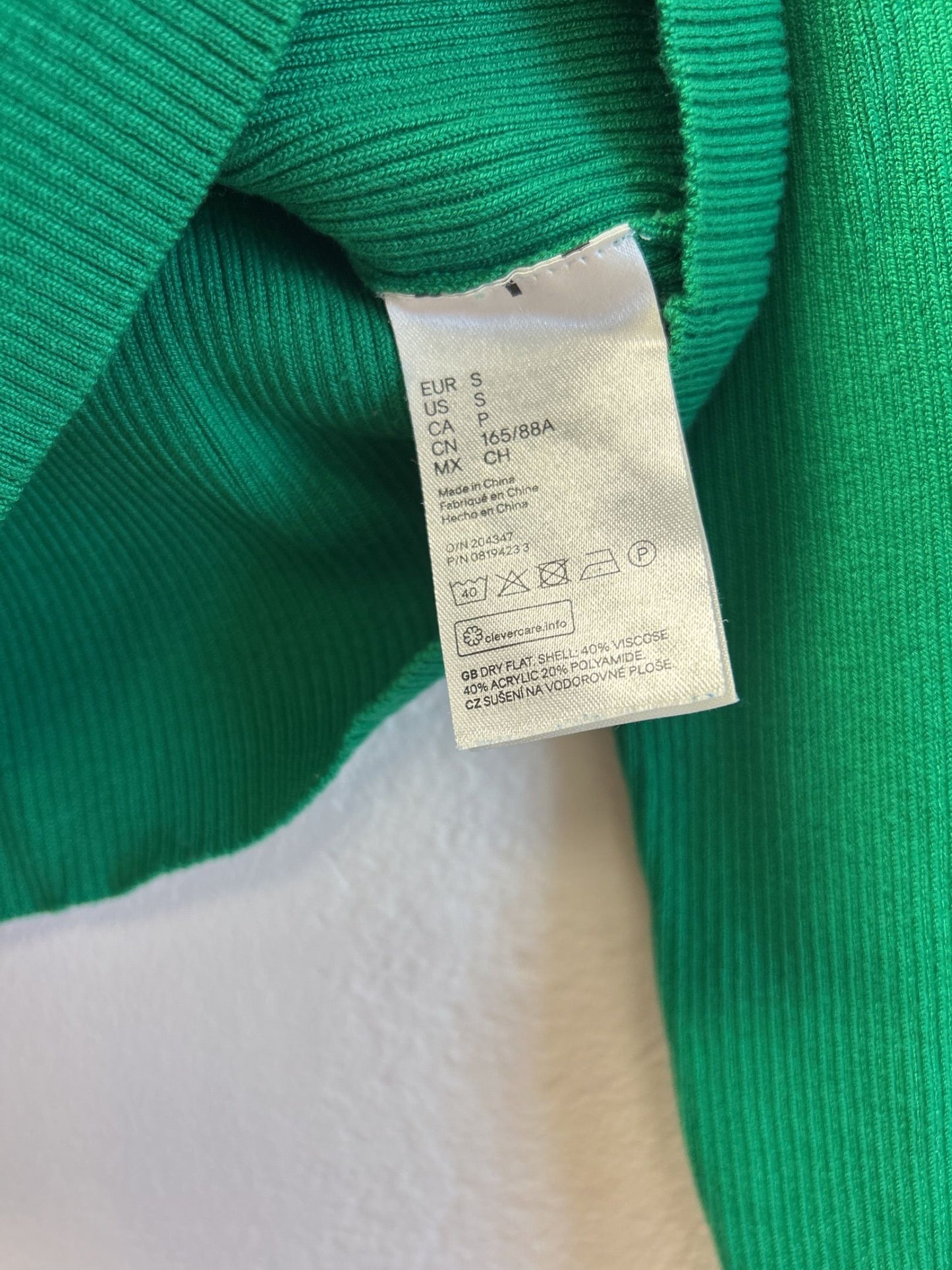H&M ribbad grön polotröja med långa ärmar
