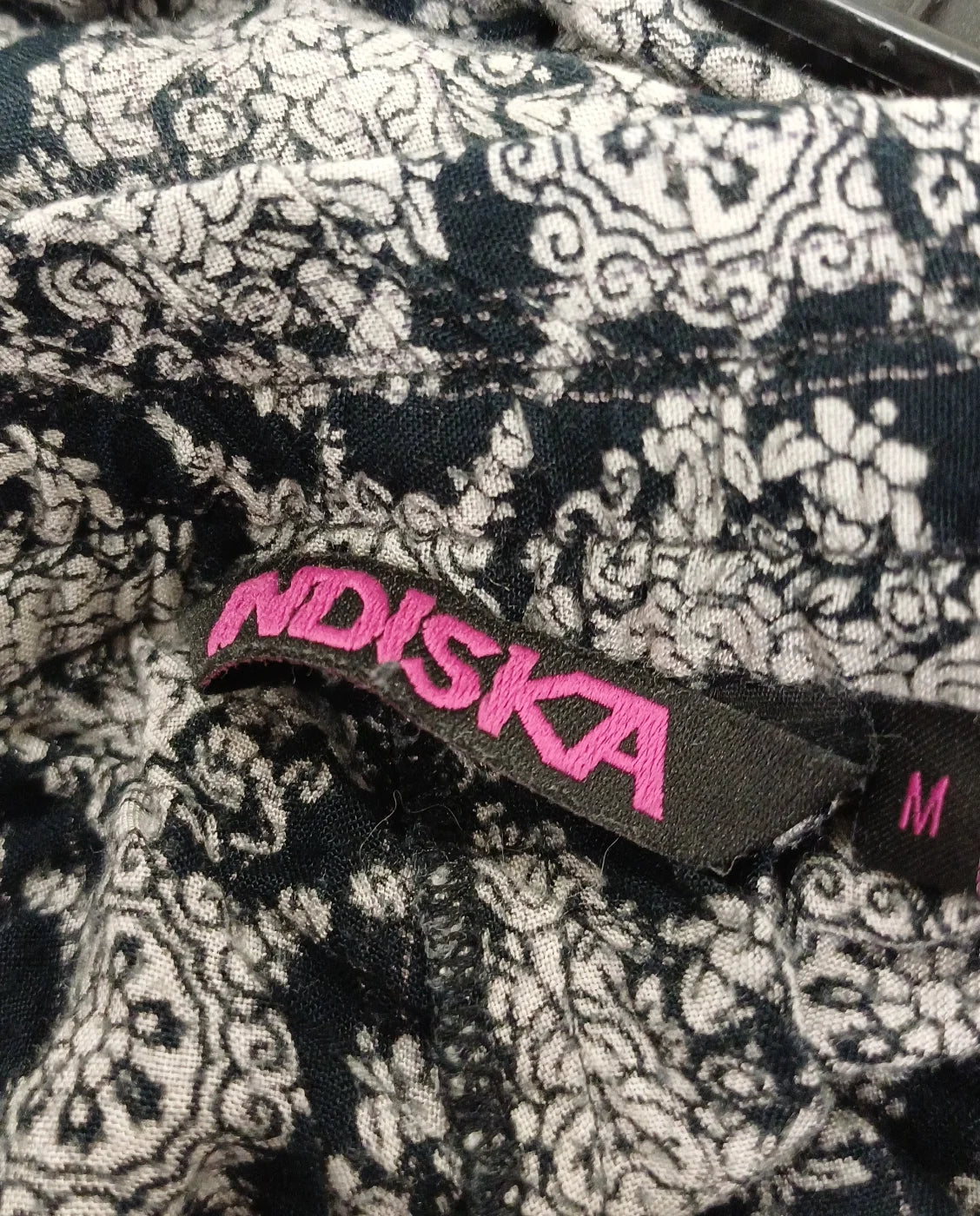 NDISKA mönstrade byxor för dam