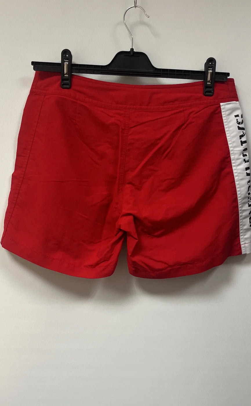 Sail Racing röda shorts med dragsko