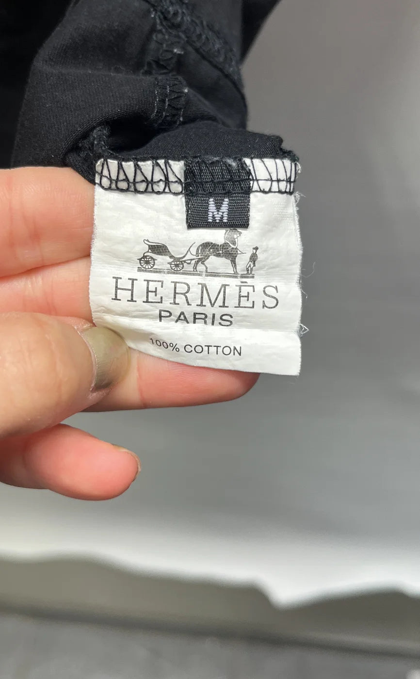 Hermès svart t-shirt med tryck